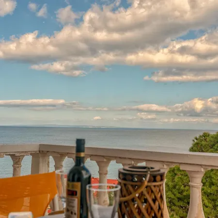 Apartment Sea Front Spirit