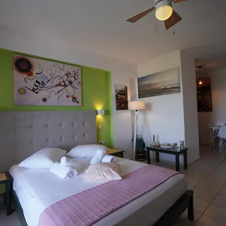 Sea Front Spirit Apartment *